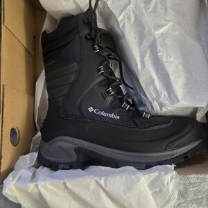 NWT* Columbia Men's Bugaboot III XTM Boot Size 9